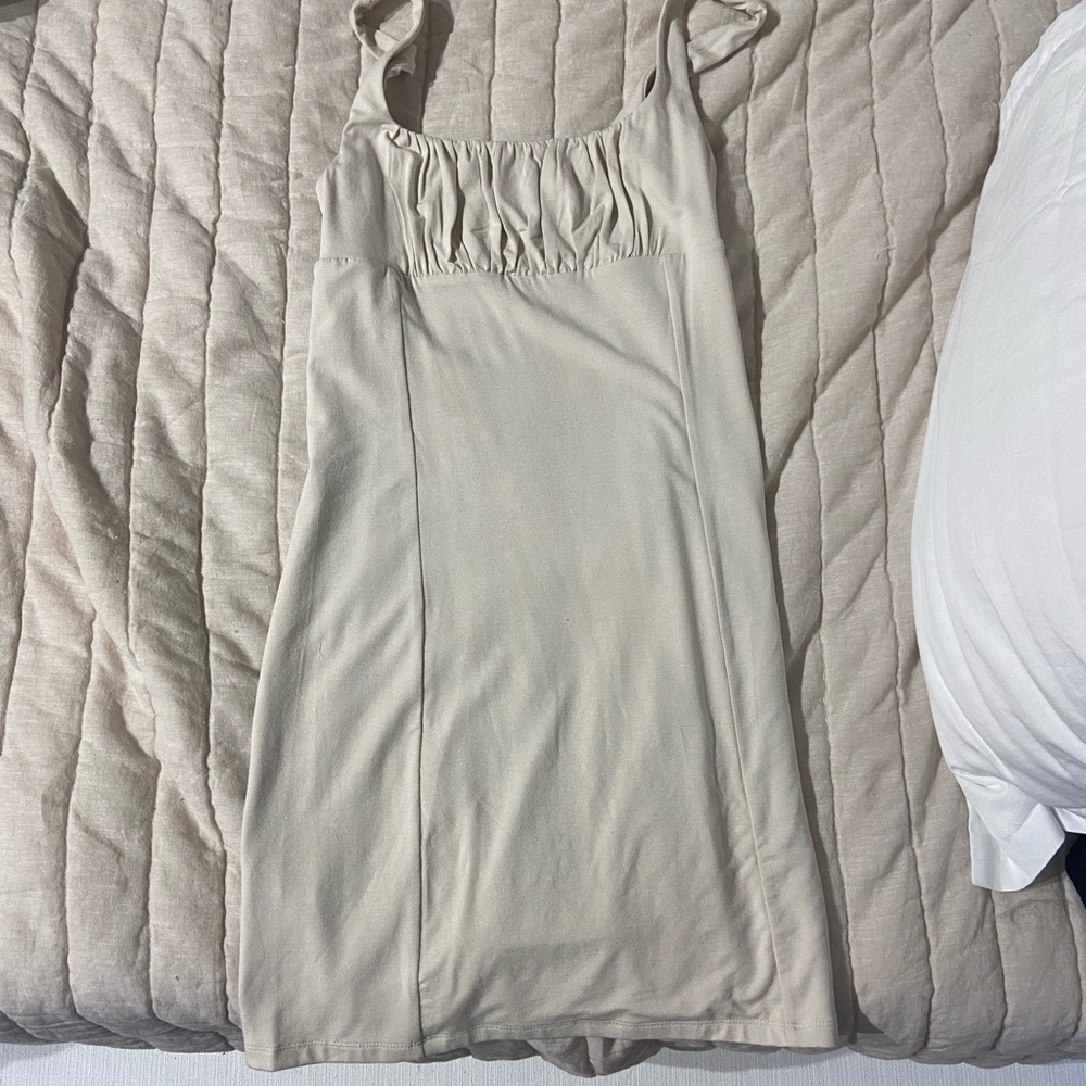 Aritzia orbit dress size medium